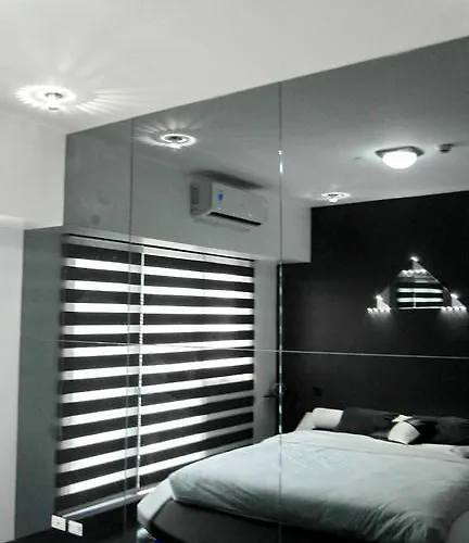 Apartment Modern Luxury Lower Penthouse Unit Manila