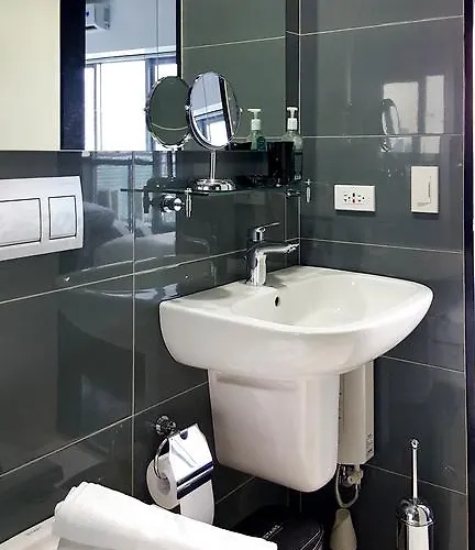 Modern Luxury Lower Penthouse Unit Manila