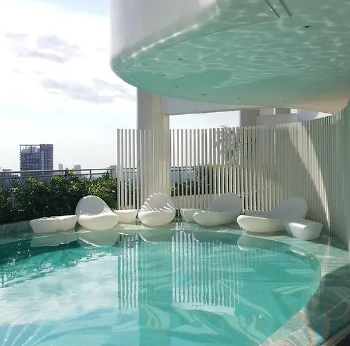 Apartment Modern Luxury Lower Penthouse Unit